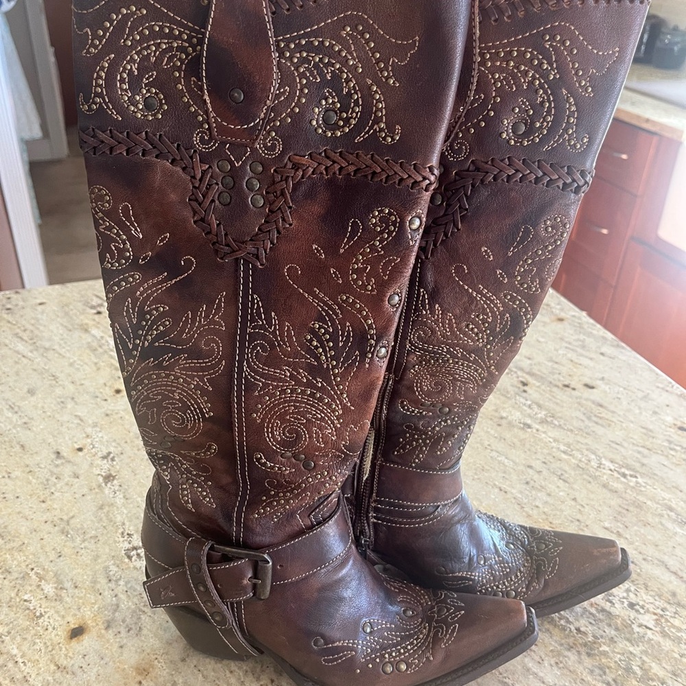 Coral Boots